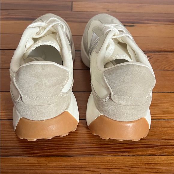 Women's White and Tan Sneakers - Picture 6 of 11